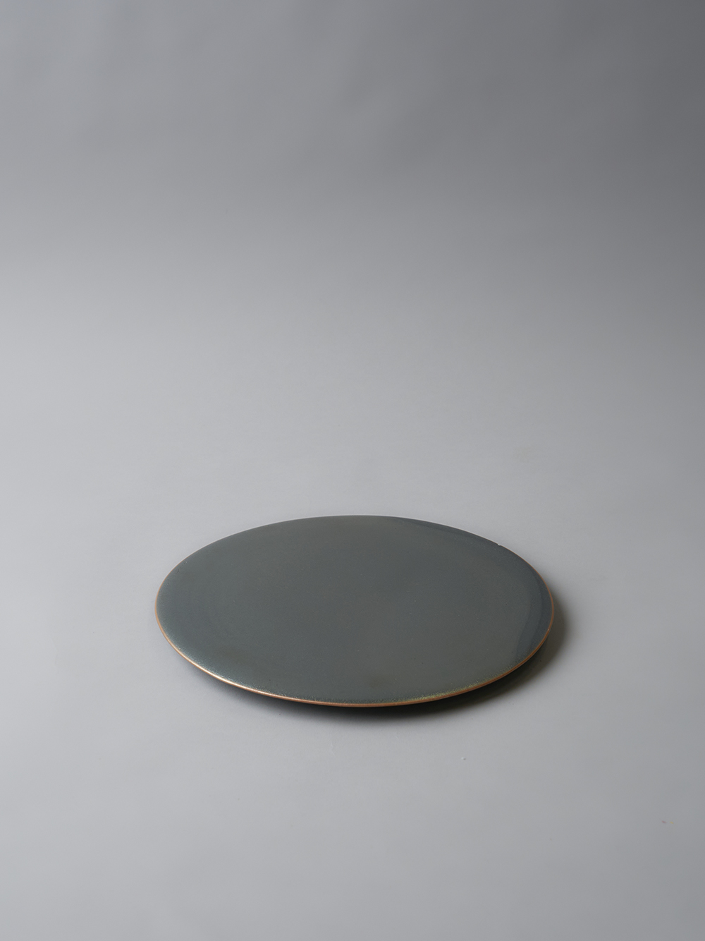 Flat Plate<br />Silvered tenmoku