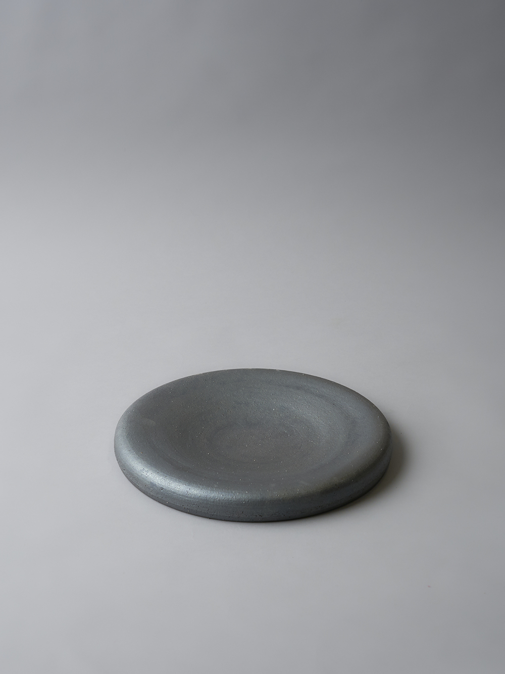 8.0 Elevated Plate<br />Black yohen