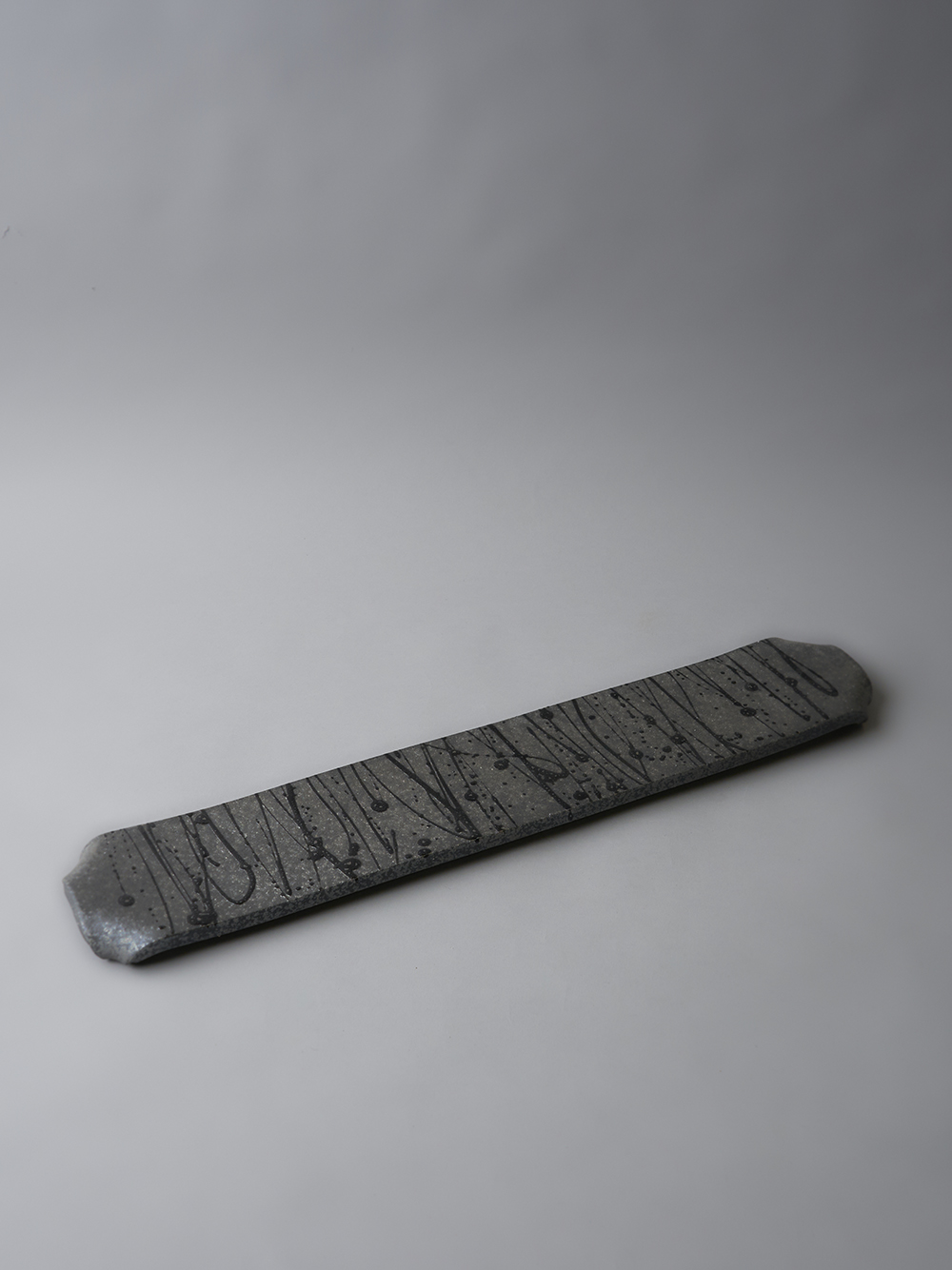 20.0 Long Rectangular Plate<br />Black yohen