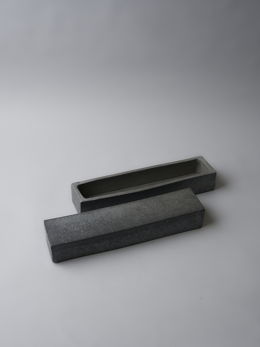Reversible Long Rectangular Plate<br />Black yohen
